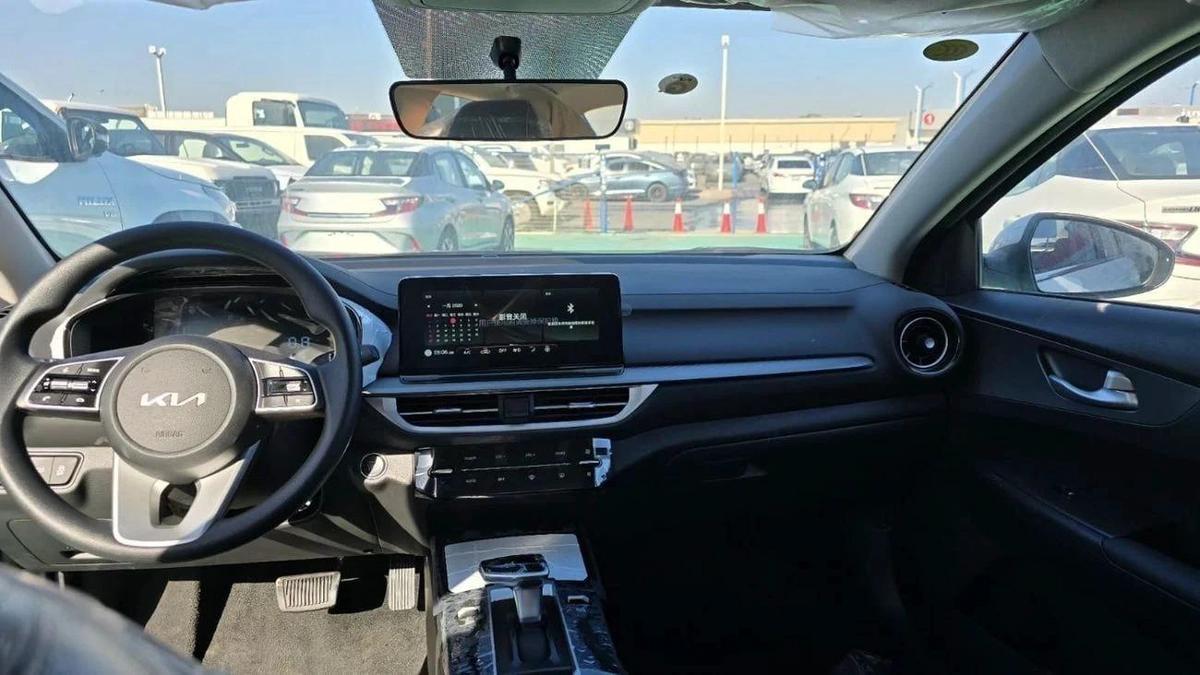 Kia Cerato 1.5L-9-9