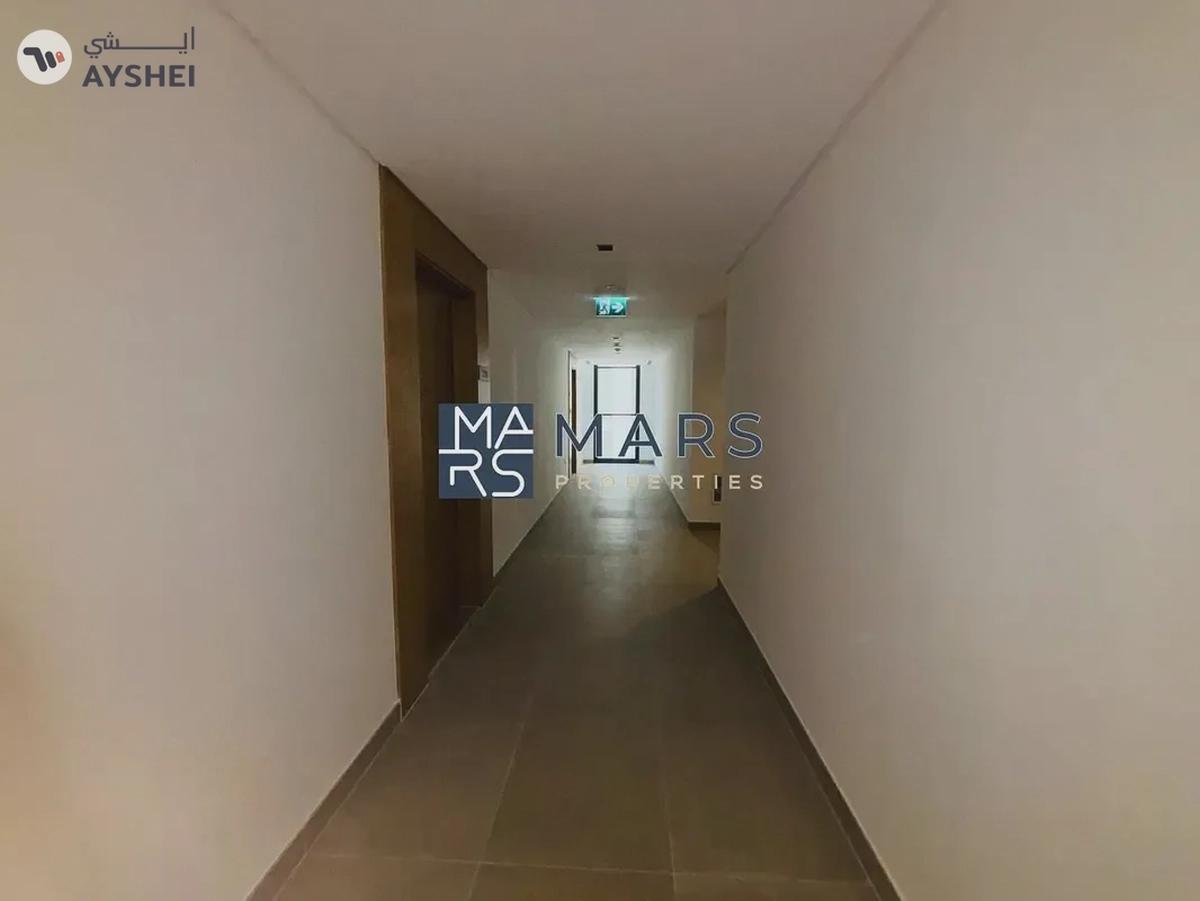 Charming 1BHK Corner Apartment with Scenic Views-1-landscape