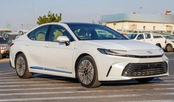 2026 - CAMRY LE 2.5L HYBRID WITH PANORAMIC ROOF - GCC