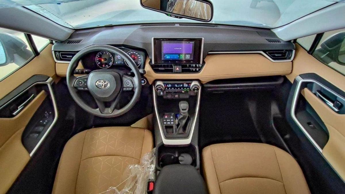 Toyota RAV4 RAV4 XLE 2.5L 4WD-6-6