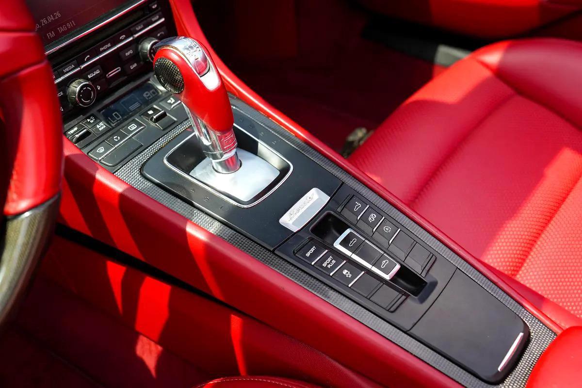 2015 Porsche Boxster GTS - GCC Specs-1-1