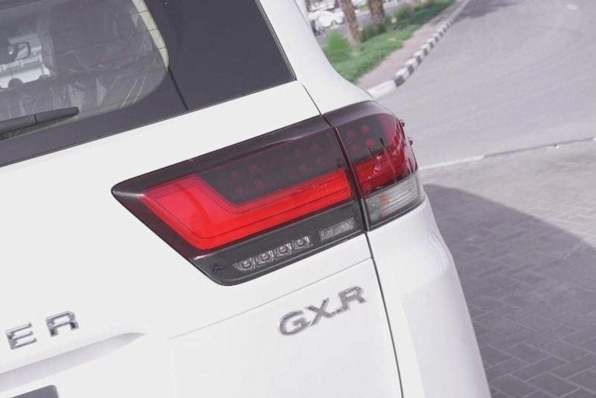Toyota Land Cruiser GXR 3.5L-4-4
