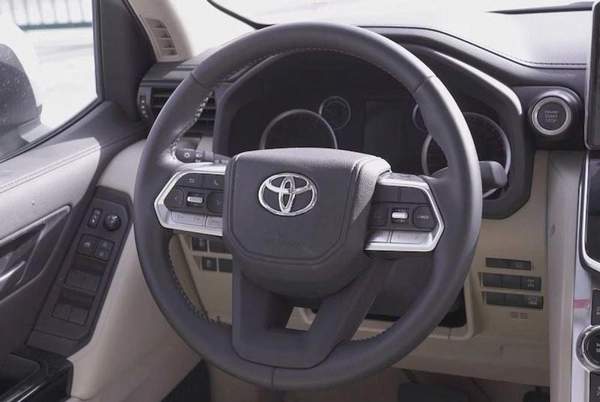 Toyota Land Cruiser GXR 3.5L