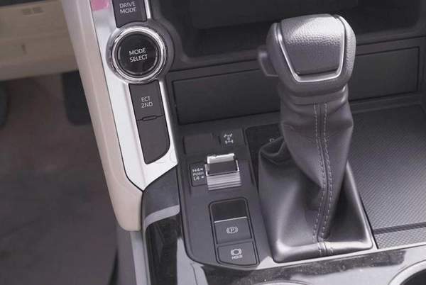 Toyota Land Cruiser GXR 3.5L