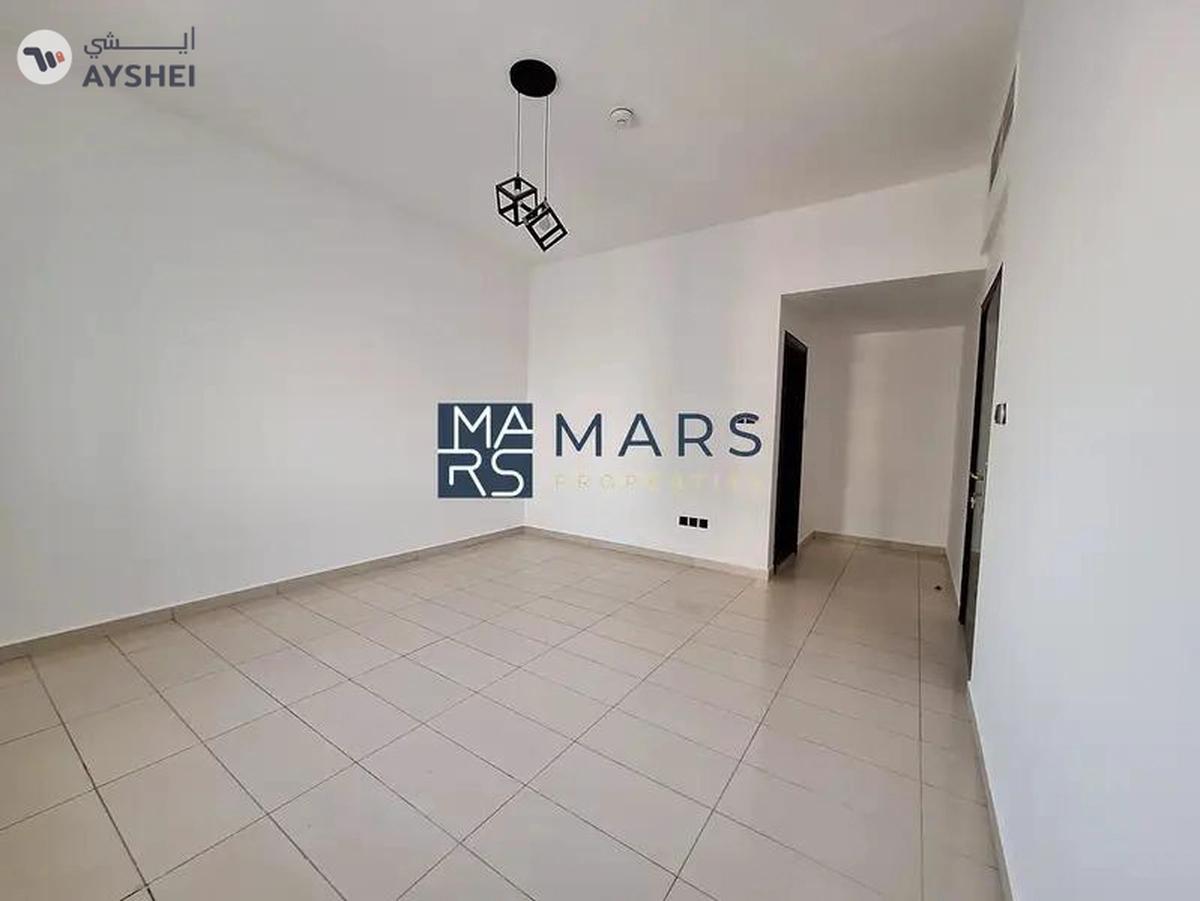 Best Newly Renovated {2BHK Apartment} Free Parking-1-landscape