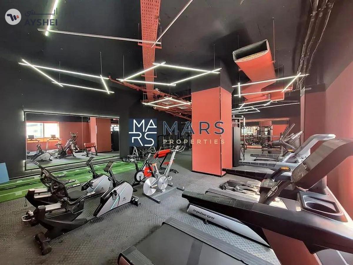 Best Newly Renovated {2BHK Apartment} Free Parking-4-4