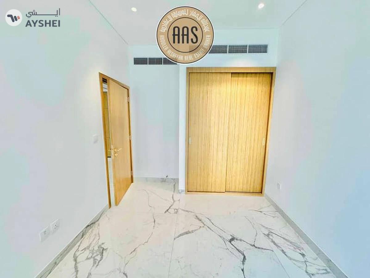 Huge size •• great community •• hot offer •• chiller free •• brand new-10-10