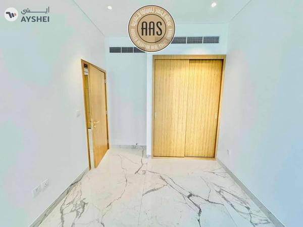 Huge size •• great community •• hot offer •• chiller free •• brand new