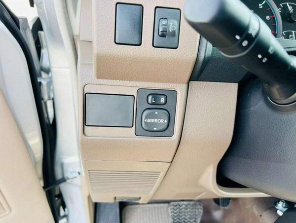 Toyota Land Cruiser Pick Up 4.0L PETROL AUTOMATIC DOUBLE CABINE 2024 GCC