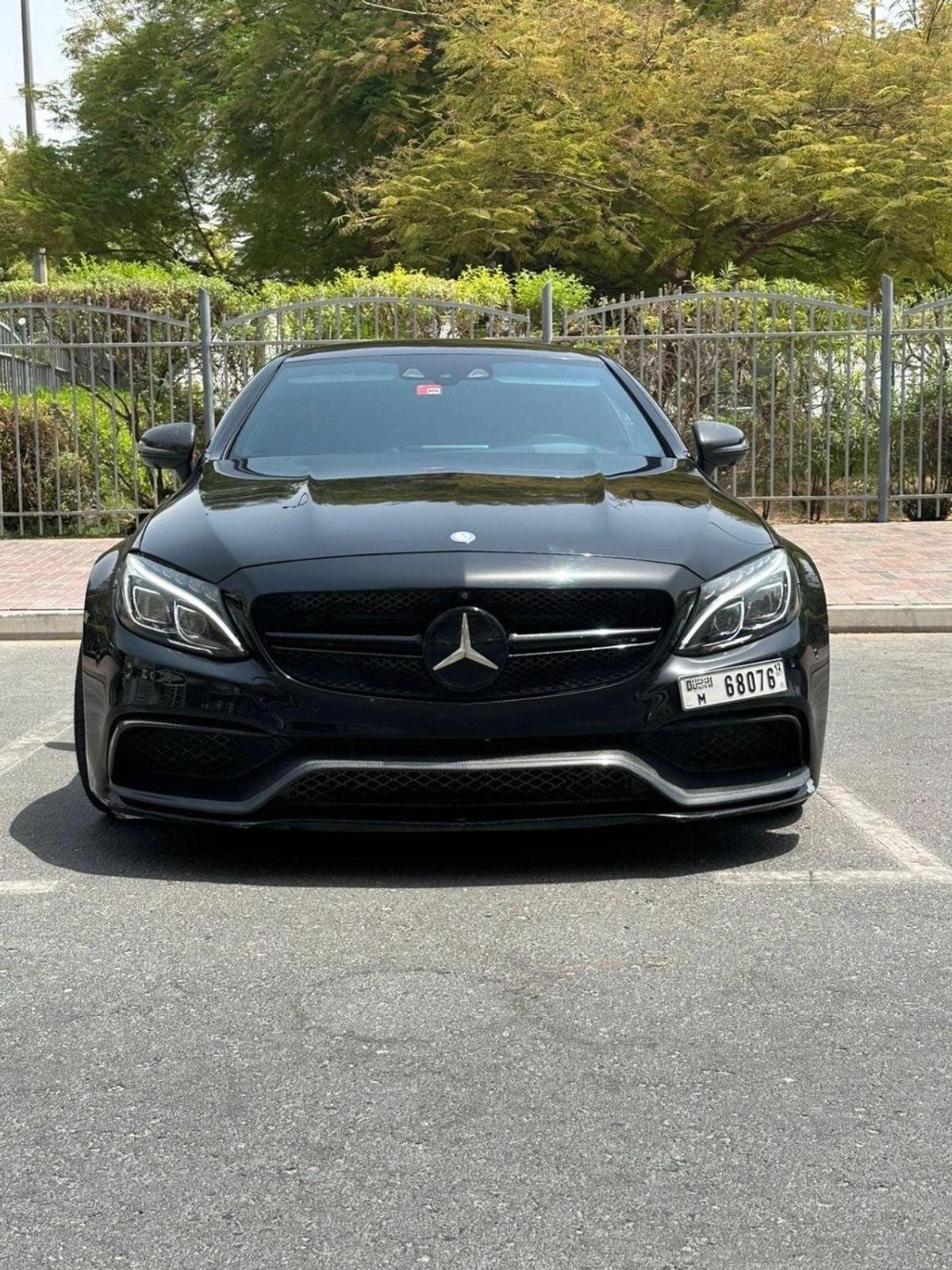 Mercedes Benz C 63 Coupe-3-3