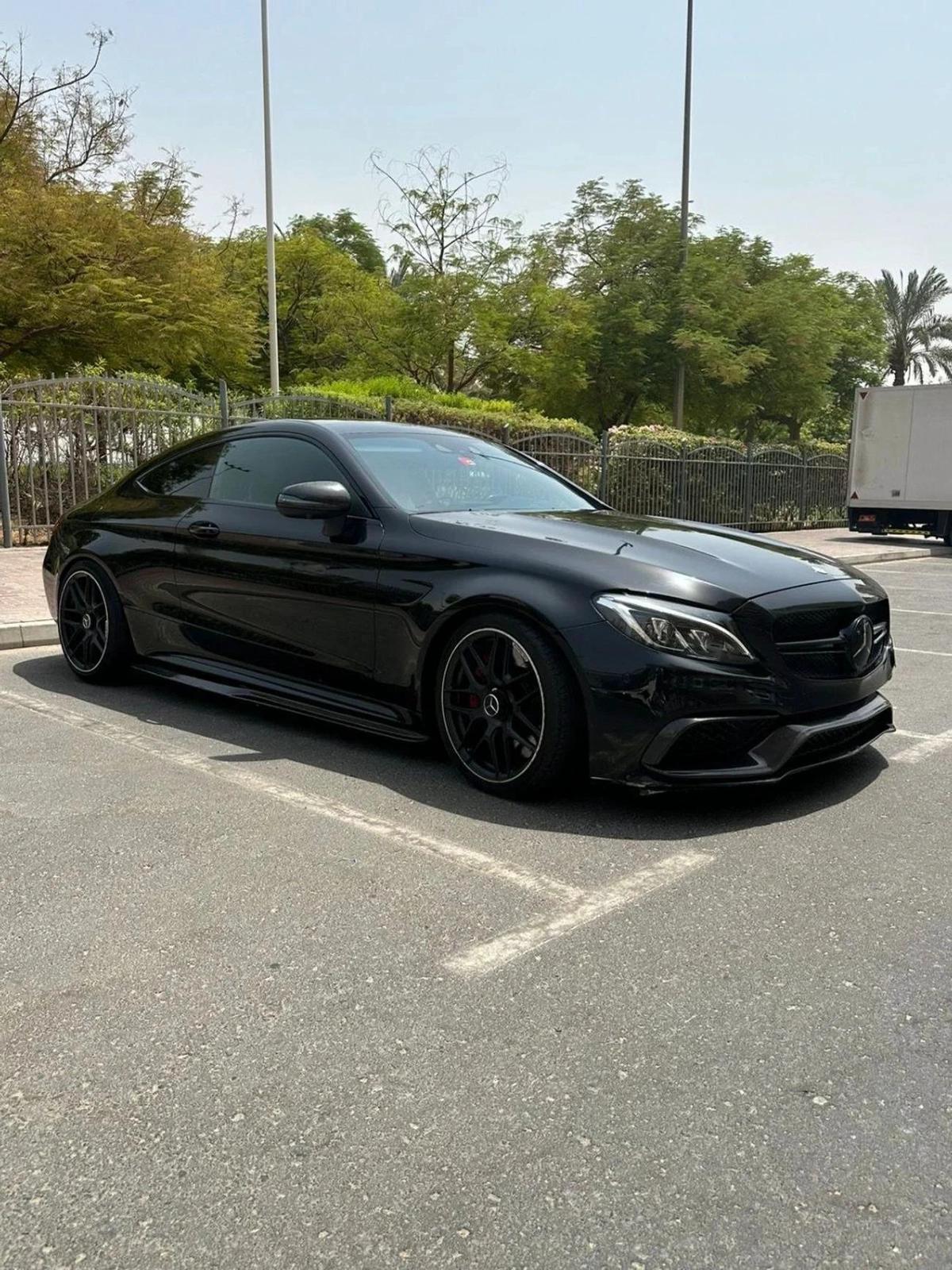 Mercedes Benz C 63 Coupe-4-4