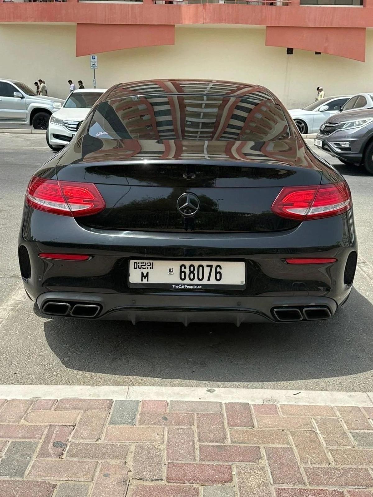 Mercedes Benz C 63 Coupe-2-2