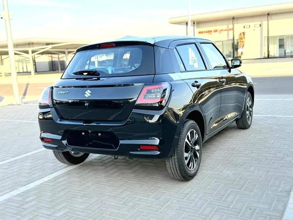 Suzuki Swift GLX / 2026 / 1.2 03 Cylinders / Chinese Specs