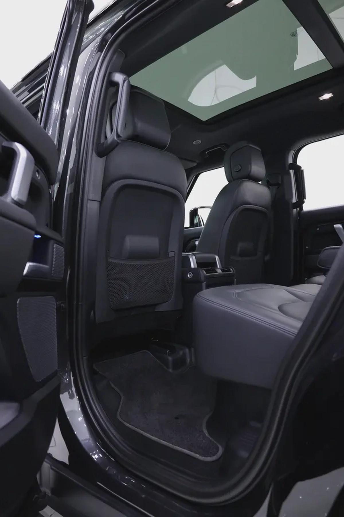 DEFENDER 110 V8 EDITION P525 + FULL PPF + WARRANTY TILL 2028 WITH GE-16-16