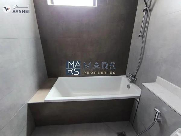 FREEHOLD CORNER VILLA FOR SALE IN TILAL CITY