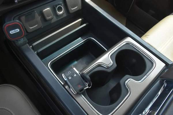 GCC SIERRA DENALI 6.2 4WD 2016 | GREY