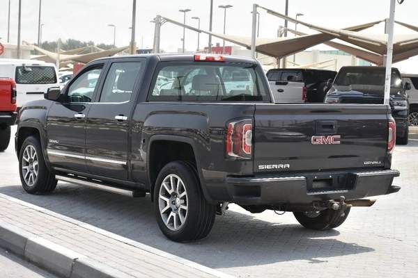 GCC SIERRA DENALI 6.2 4WD 2016 | GREY