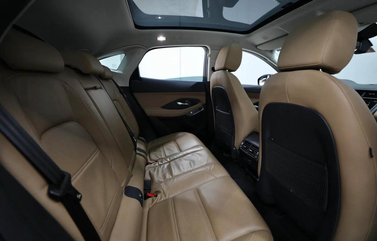 2,050 AED Monthy | Low KMs | Free Insurance and Registration | Warranty Till 2026-12-12