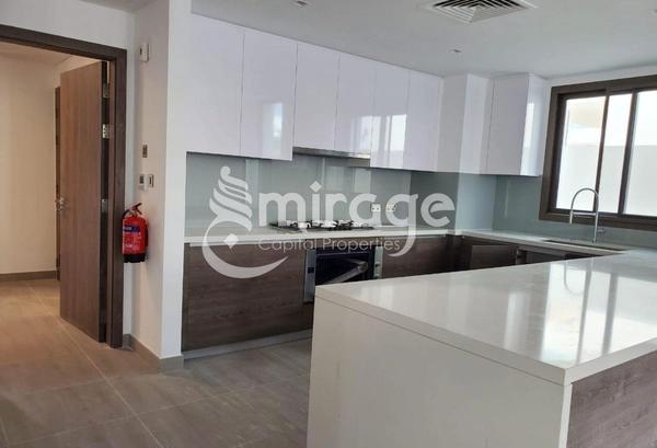 Stunning 4BHK | Double Middle | Great Location