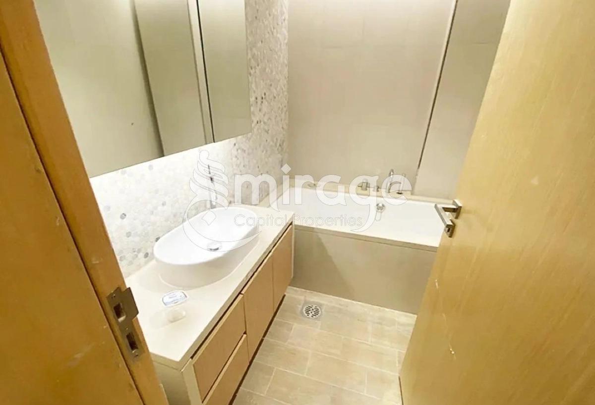 Perfect 3BHK+M | w Pool and Balcony | Beach House-7-7