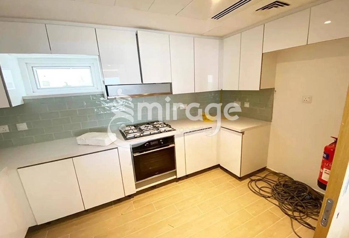 Perfect 3BHK+M | w Pool and Balcony | Beach House-5-5