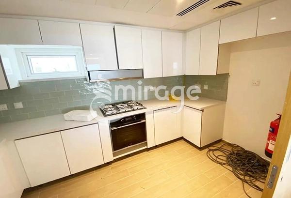 Perfect 3BHK+M | w Pool and Balcony | Beach House