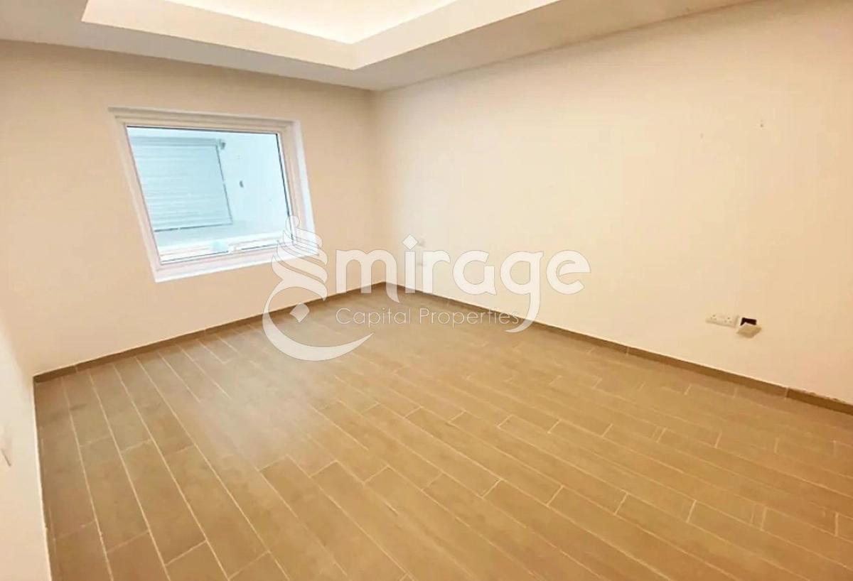 Perfect 3BHK+M | w Pool and Balcony | Beach House-1-1