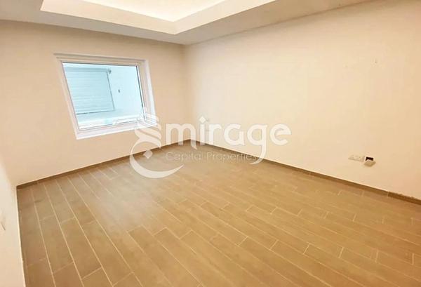 Perfect 3BHK+M | w Pool and Balcony | Beach House