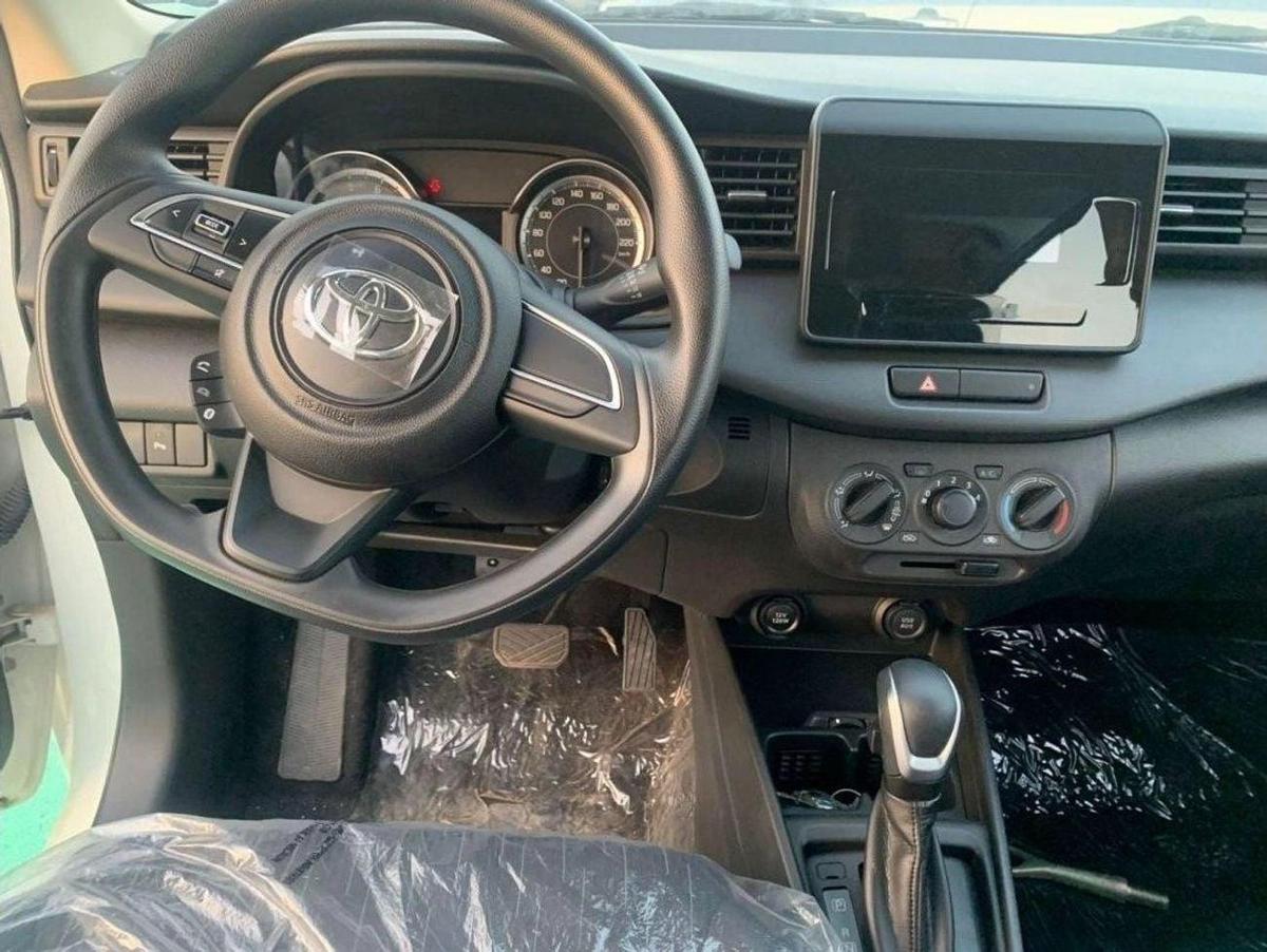 Toyota Rumion 1.5 // automatic // 2025-16-16