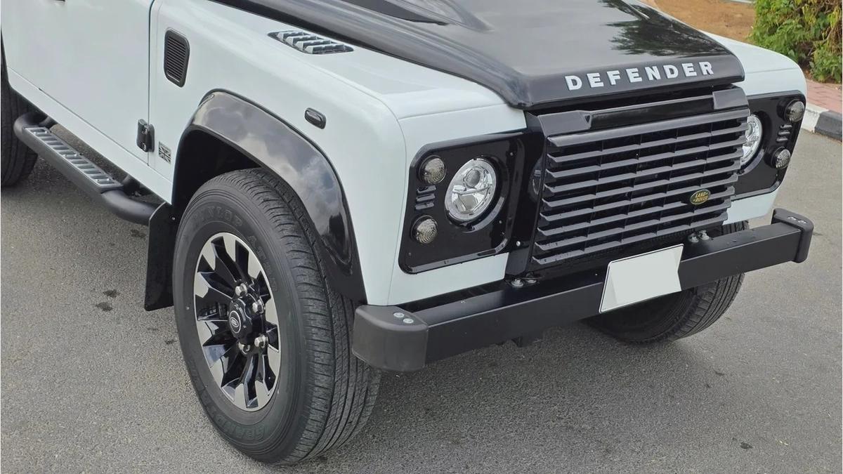 Defender 90 (Diesel Manual)-1-1