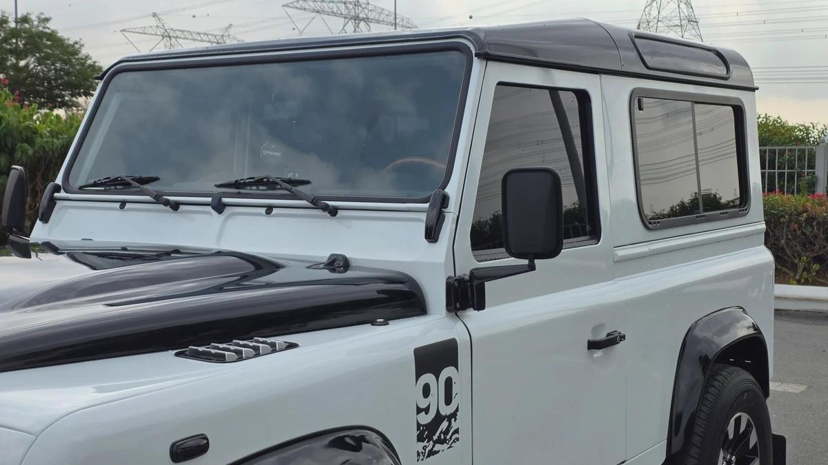 Defender 90 (Diesel Manual)-5-5