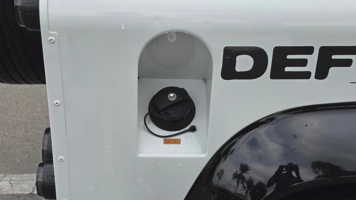 Defender 90 (Diesel Manual)-6-6