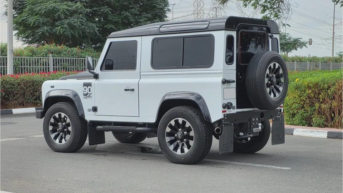 Defender 90 (Diesel Manual)-9-9
