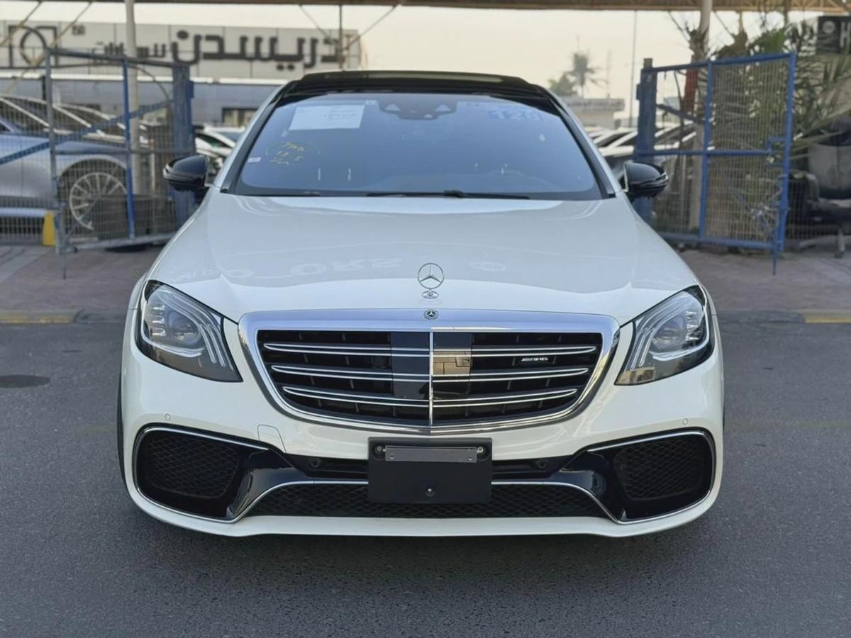 Mercedes Benz S63 AMG-1-1