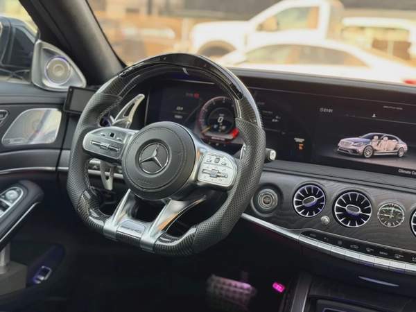 Mercedes Benz S63 AMG