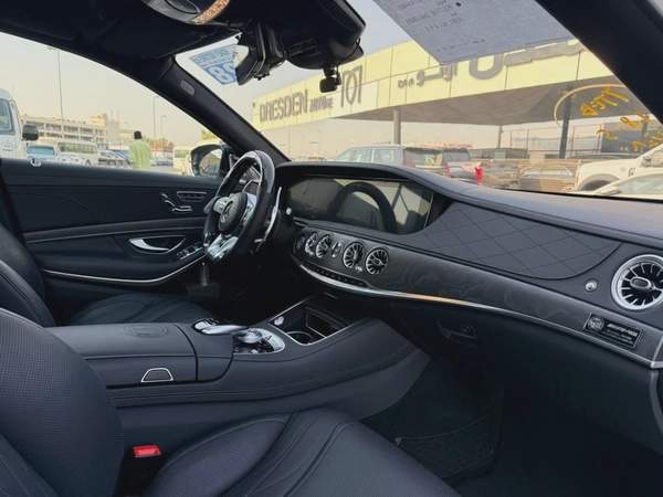 Mercedes Benz S63 AMG