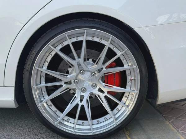 Mercedes Benz S63 AMG