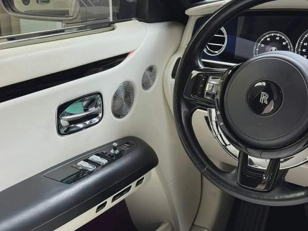 Rolls-Royce Ghost Standard 2022 - European Specs