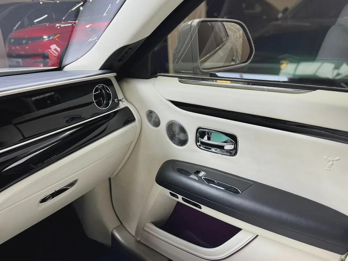 Rolls-Royce Ghost Standard 2022 - European Specs-11-11