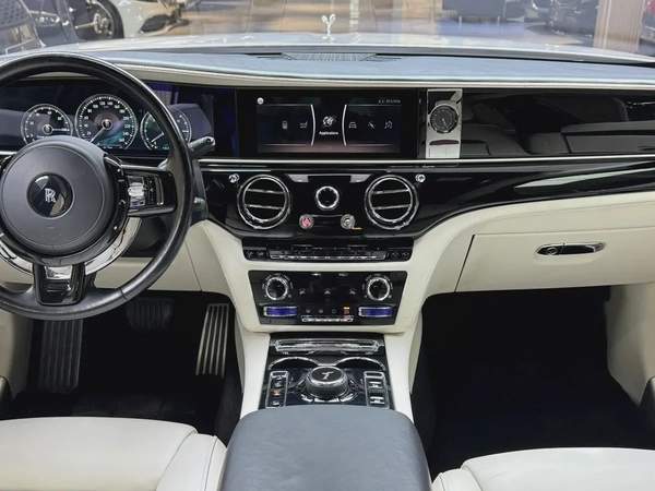 Rolls-Royce Ghost Standard 2022 - European Specs