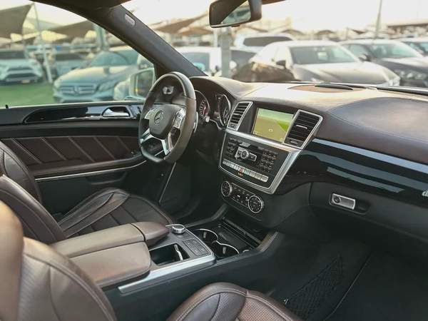 (2016) MERCEDES// GL63//GCC//LOW MILLAGE// ORIGINAL PAINT//EXCELLENT CONDITION//
