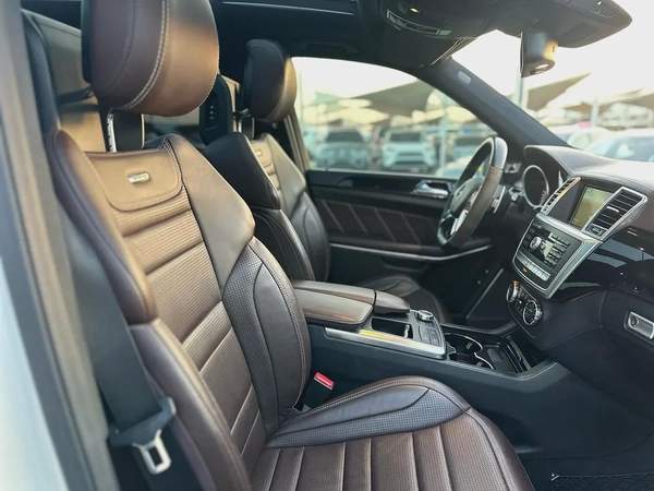 (2016) MERCEDES// GL63//GCC//LOW MILLAGE// ORIGINAL PAINT//EXCELLENT CONDITION//