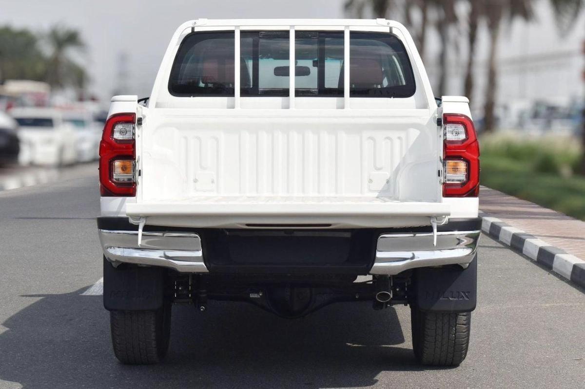 Toyota Hilux HILUX SR5 2.7L AT PTR 2025-4-4