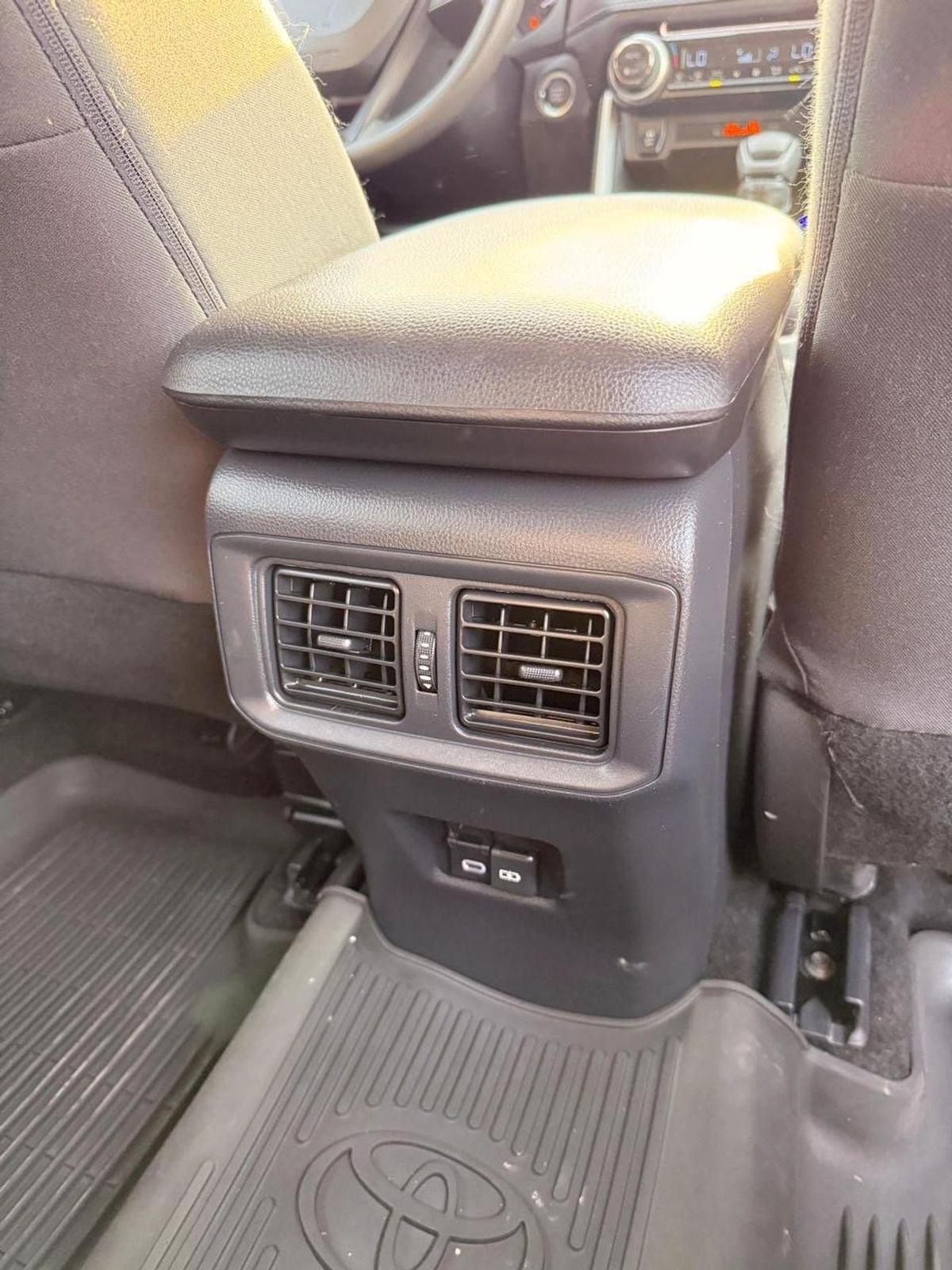 Toyota RAV4 XLE 2.5 AWD push start-17-17