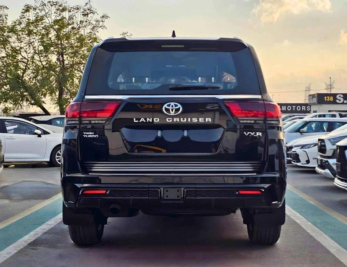 Toyota Land Cruiser VXR TWIN TURBO FULL OPTION WITH AERO KIT | READY UNIT | (CODE#VXR31HA)-11-11