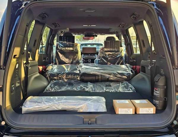 Toyota Land Cruiser VXR TWIN TURBO FULL OPTION WITH AERO KIT | READY UNIT | (CODE#VXR31HA)