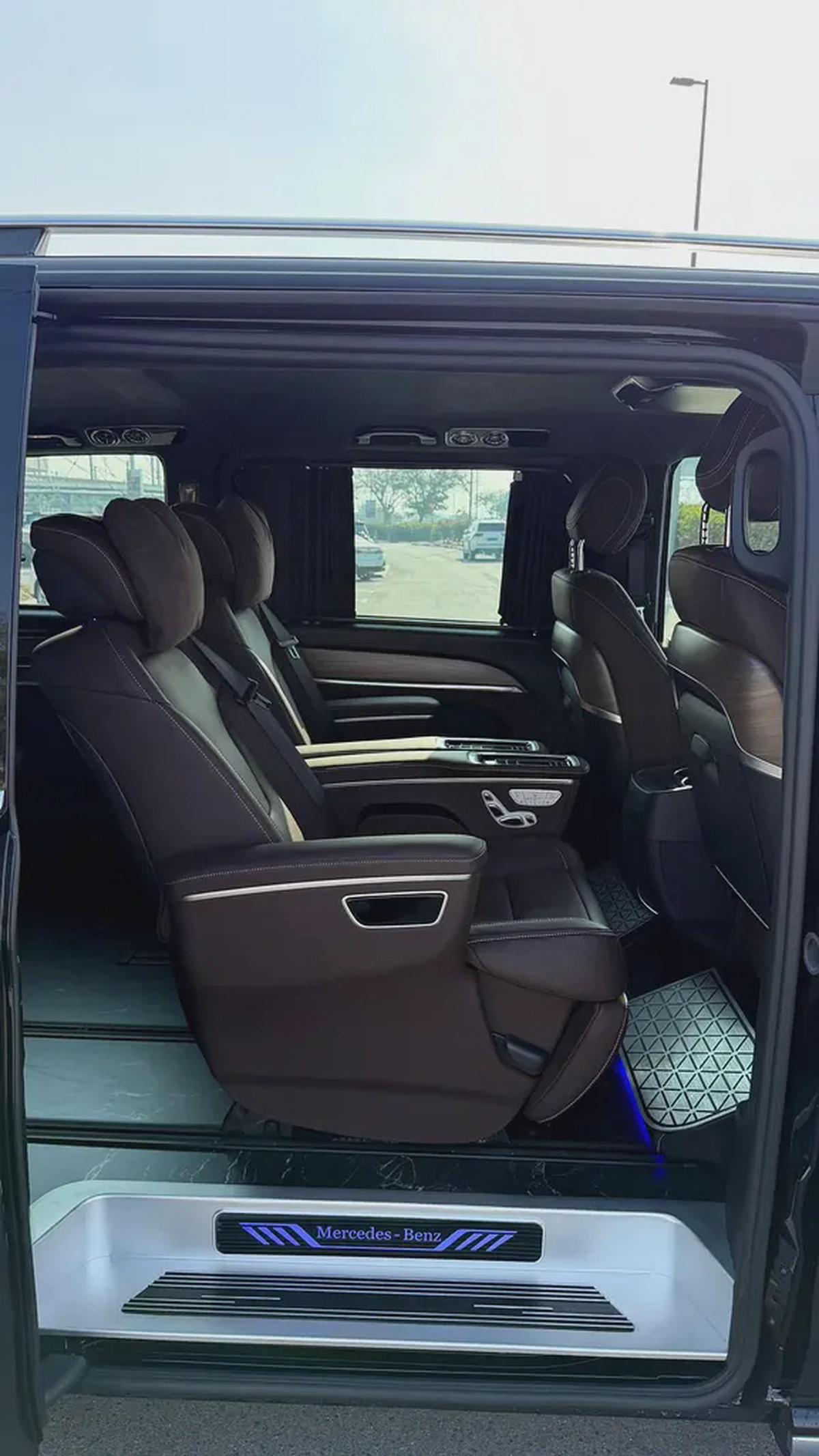 MERCEDES BENZ VITO, FULL OPTION, AMIZING SPECS, BEST DEAL , MUST SEE TO BELIEVE.-4-4