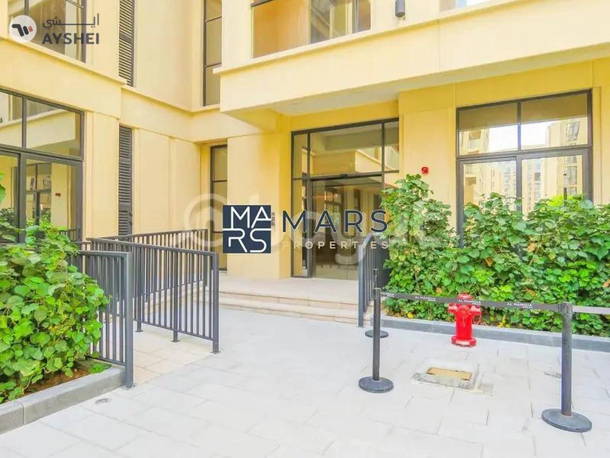 Ready to Move | Spacious Modern | Prime | Location-16-16