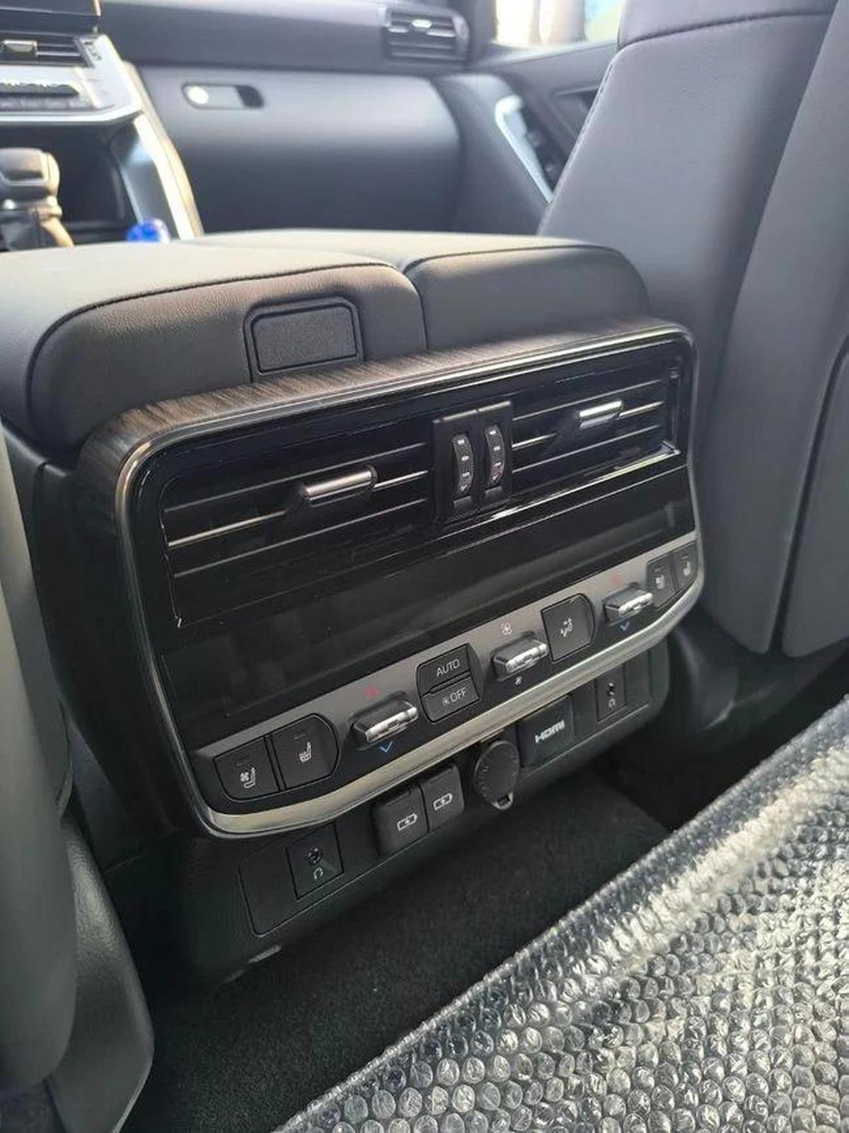 Toyota Land Cruiser VXR 3.3L DIESEL-10-10