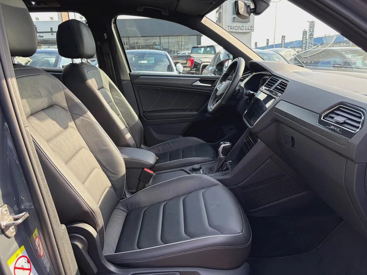 2023 Volkswagen Tiguan R-Line Black Edition - GCC Specs-12-12